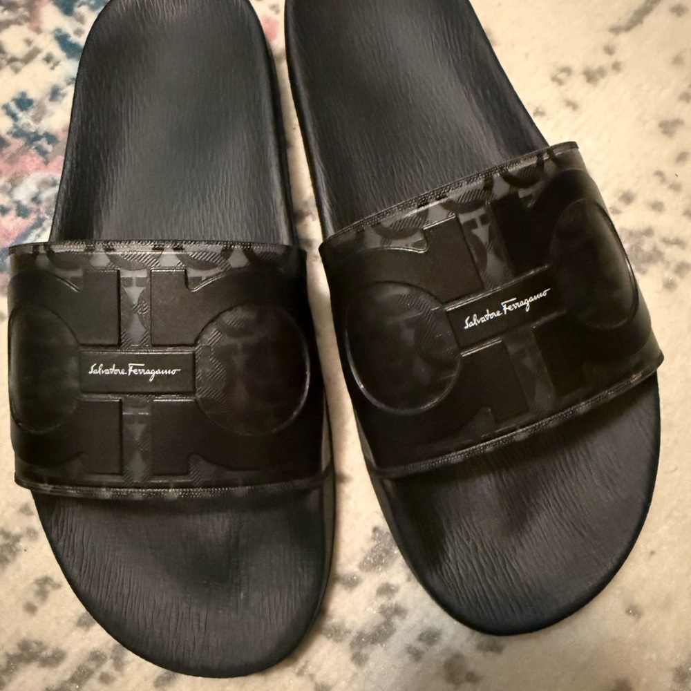 Salvatore Ferragamo Groove Black Slide Sandals